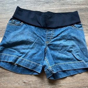 Liz Lange Maternity jean shorts